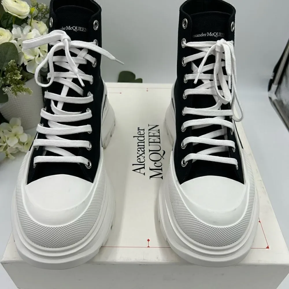 Men’s Alexander McQueen tread slick sneakers, size 44 made in Italy